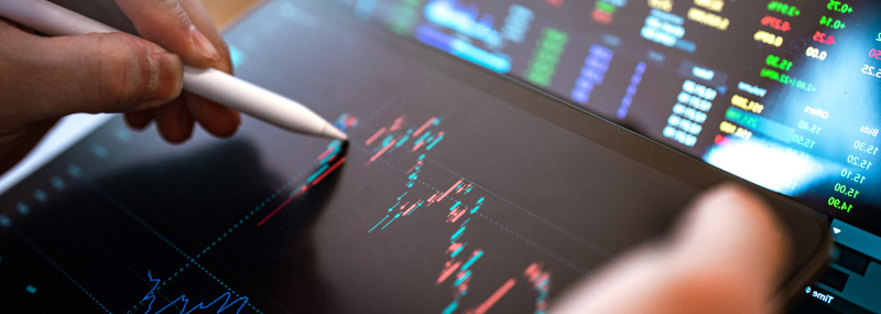 What are the risks of not diversifying in day trading?